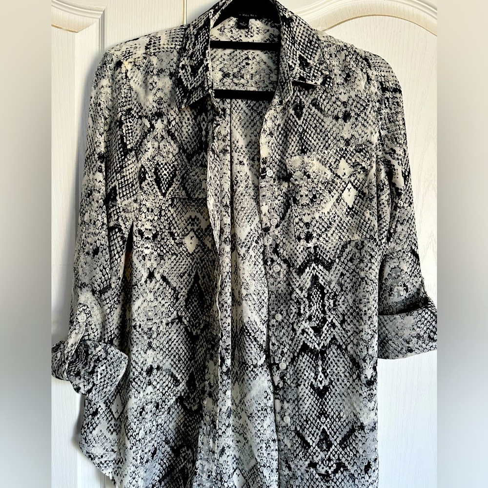 Beautiful silky blouse small